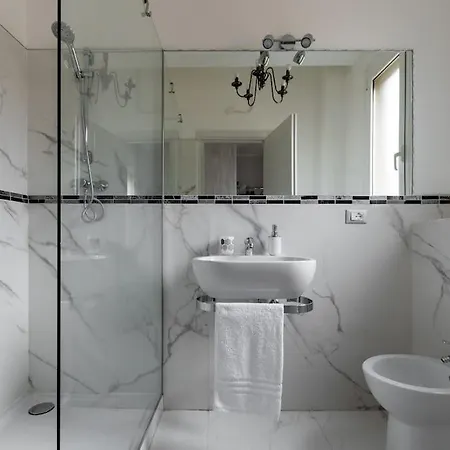 Ai Piedi Di San Luca - Parcheggio + 3 Bagni Bologne