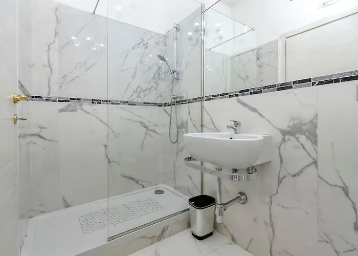 Apartment Ai Piedi Di San Luca - Parcheggio + 3 Bagni